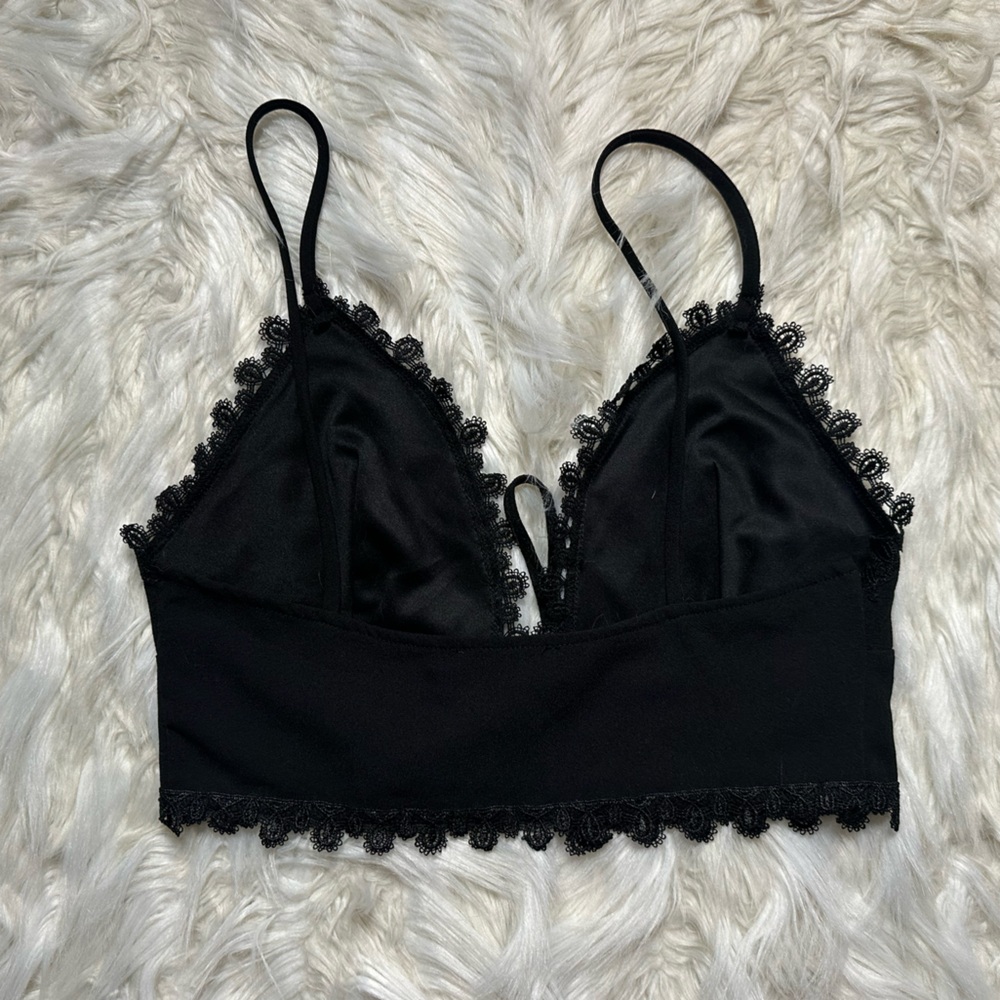 Lace tie up bralette crop top - Picture 3 of 3